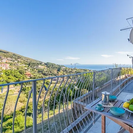 Apartament Vista Capomare 度假居